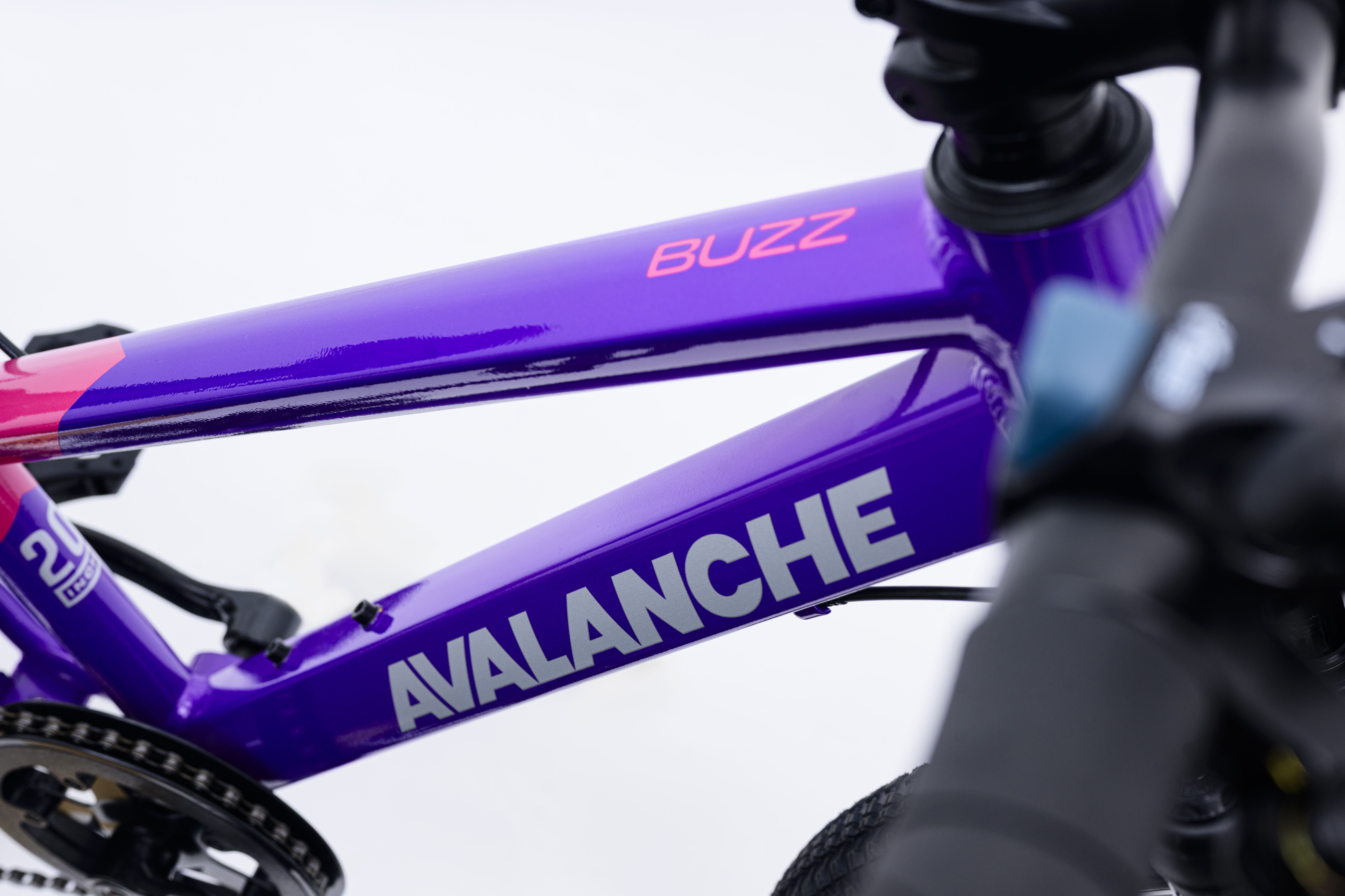20" Avalanche Buzz - Image 2