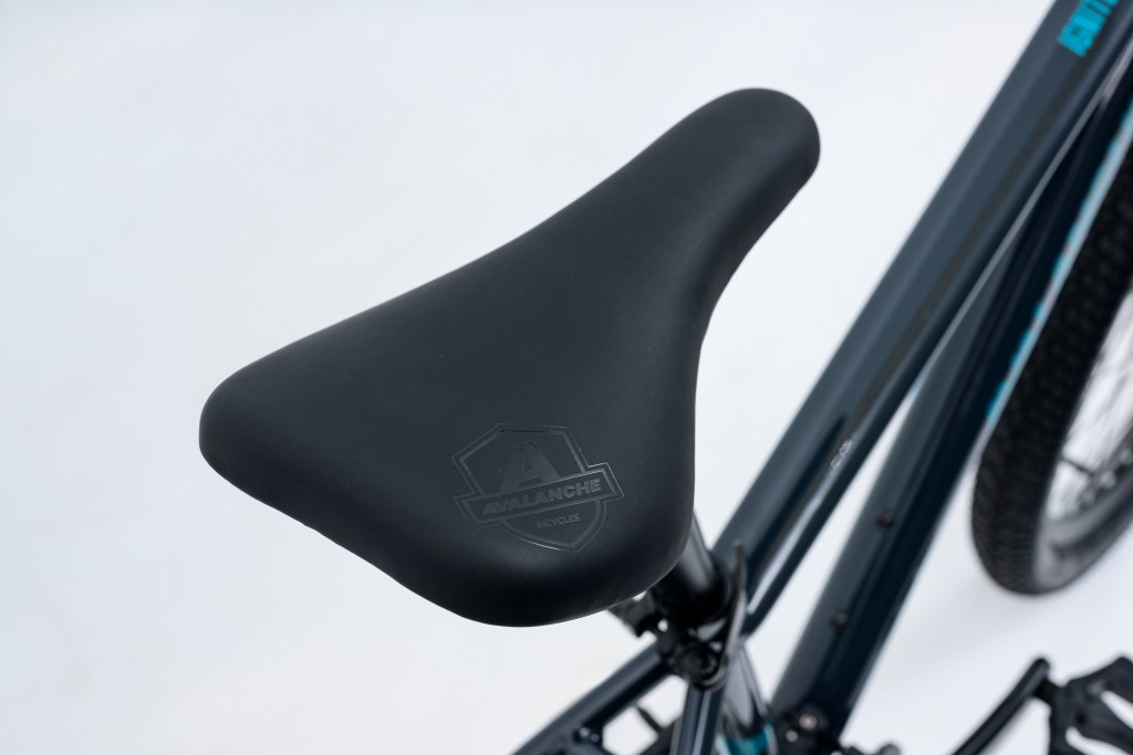 24" Avalanche Ignite