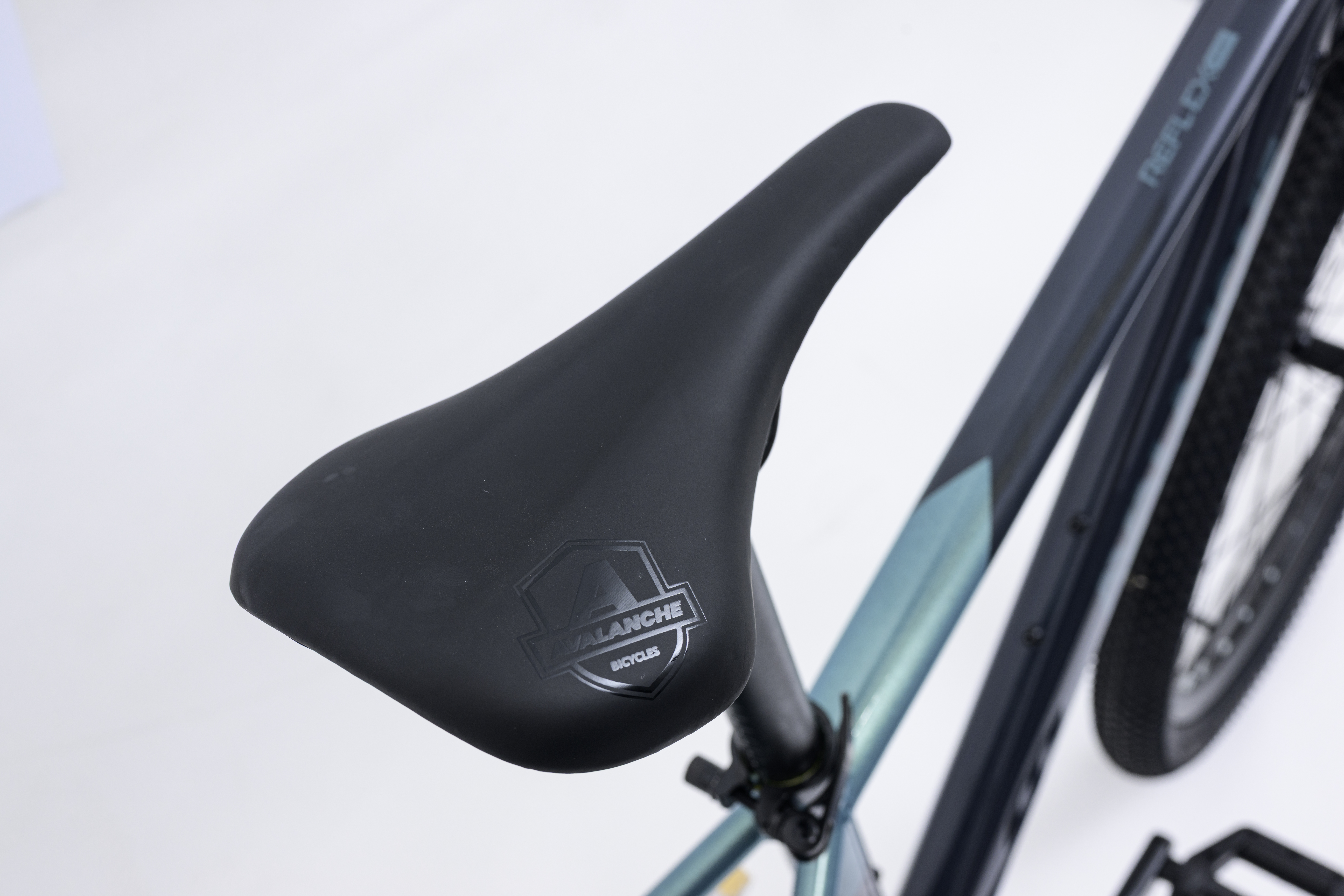 26" Avalanche Reflex Sport - Image 6
